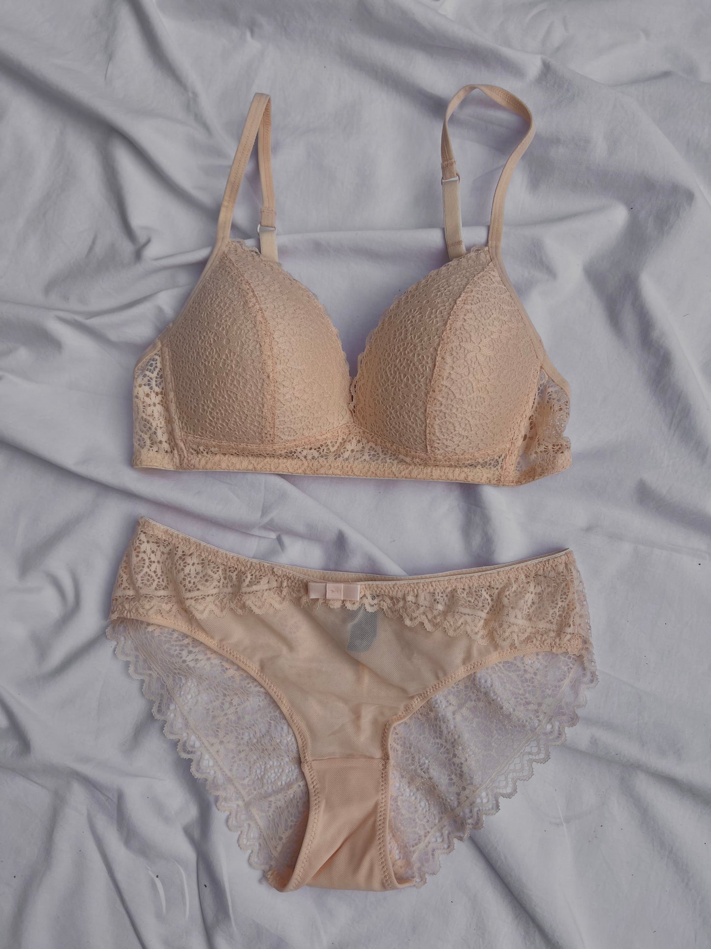 Sleek Lace Set
