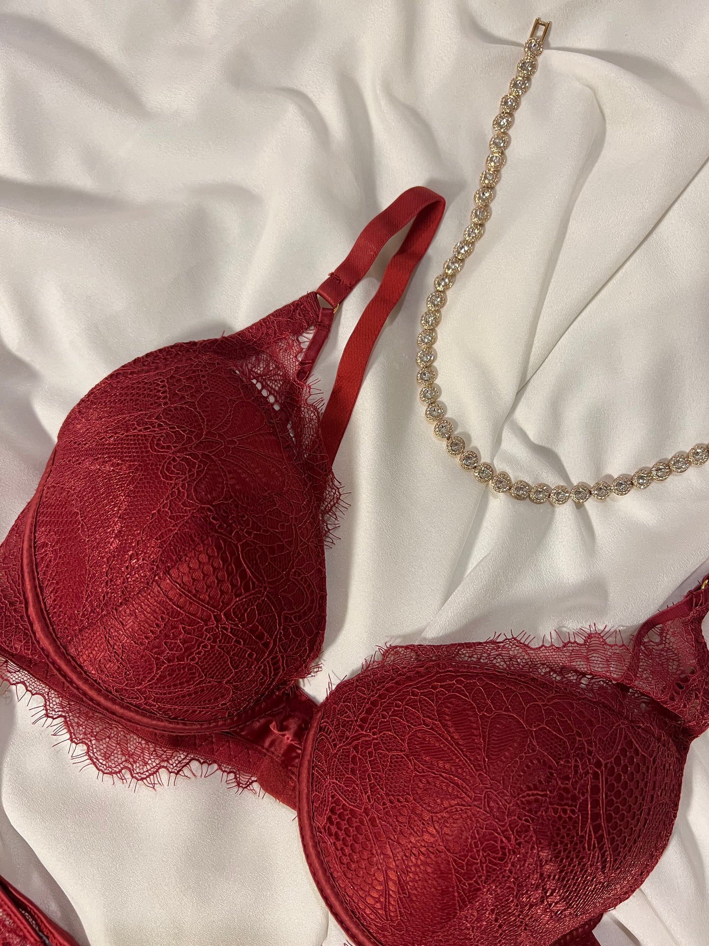 Plunge Bra Set