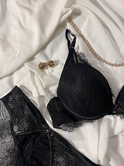 Plunge Bra Set